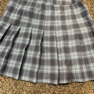 Aeropostale Gray Plaid Women's Skirt